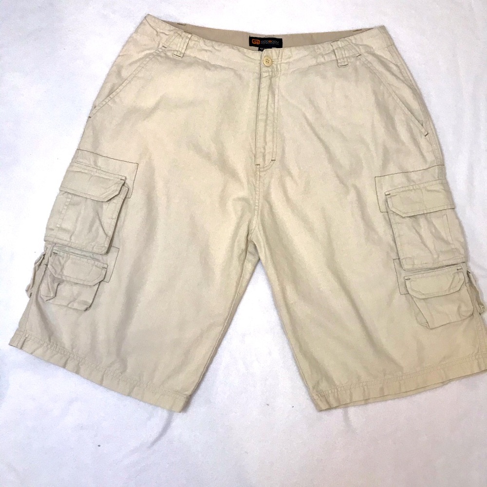 Men’s GB Godbody Cargo Shorts Size 38